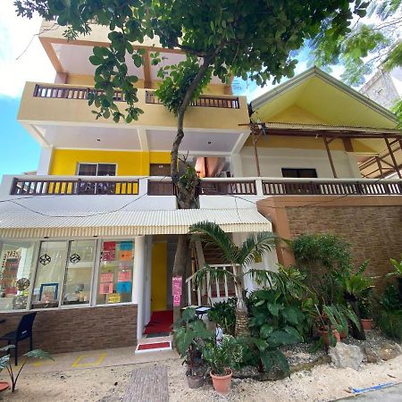 Vicente Aguirre Rooms Boracay Island エクステリア 写真