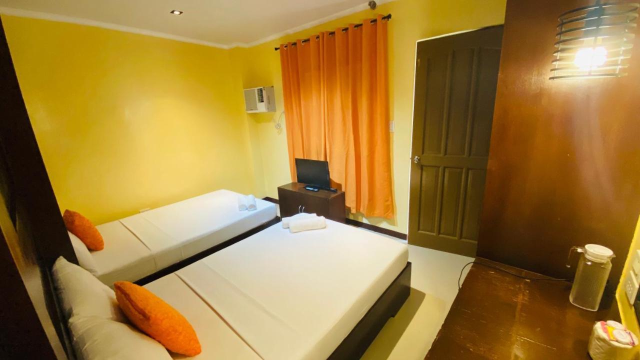Vicente Aguirre Rooms Boracay Island エクステリア 写真