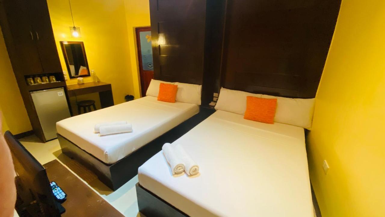Vicente Aguirre Rooms Boracay Island エクステリア 写真