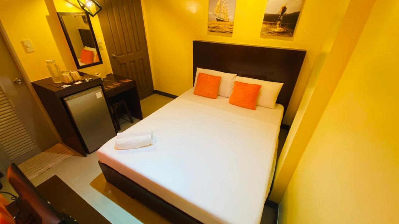 Vicente Aguirre Rooms Boracay Island エクステリア 写真