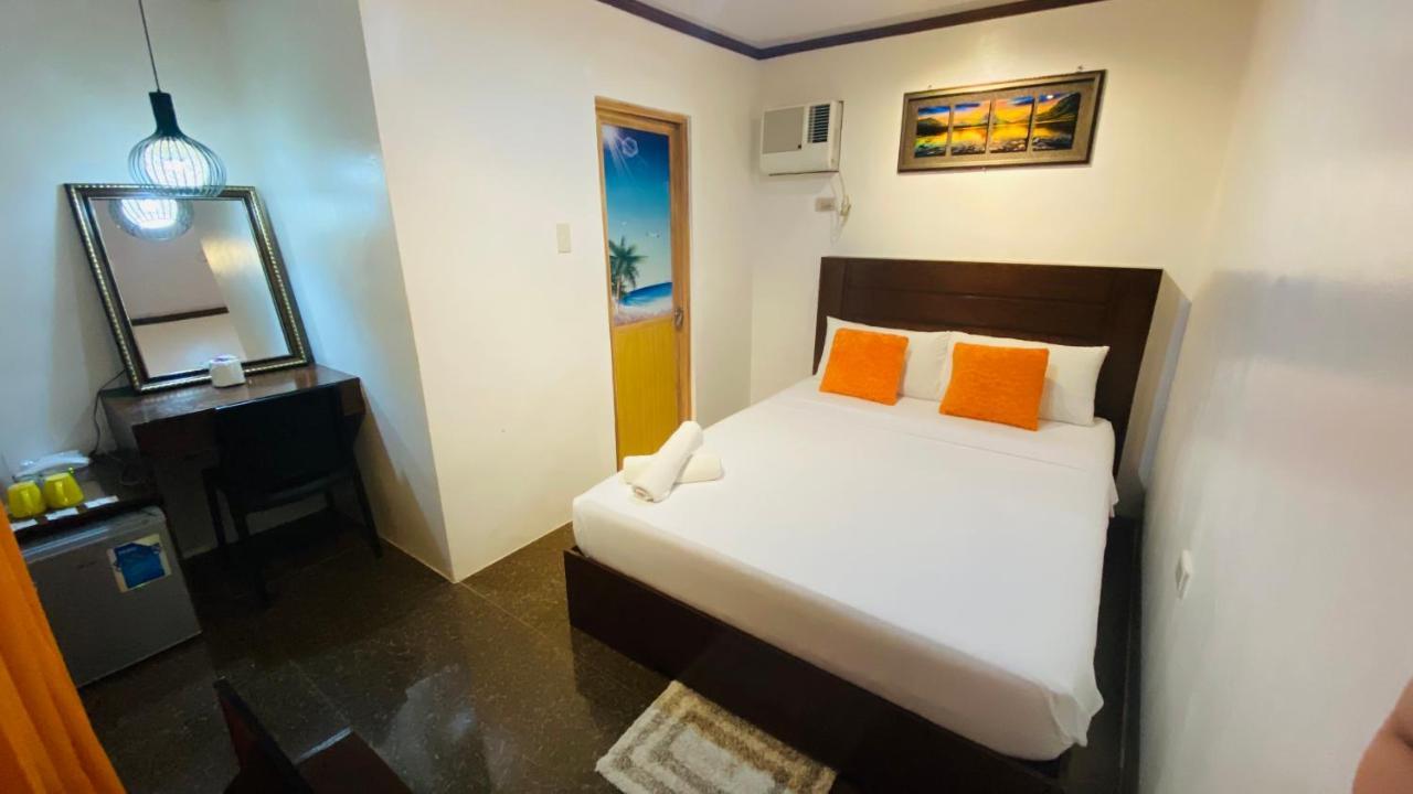 Vicente Aguirre Rooms Boracay Island エクステリア 写真
